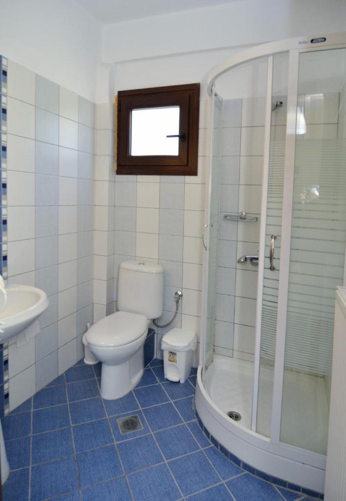 פוטוס Moonbeam Hotel מראה חיצוני תמונה